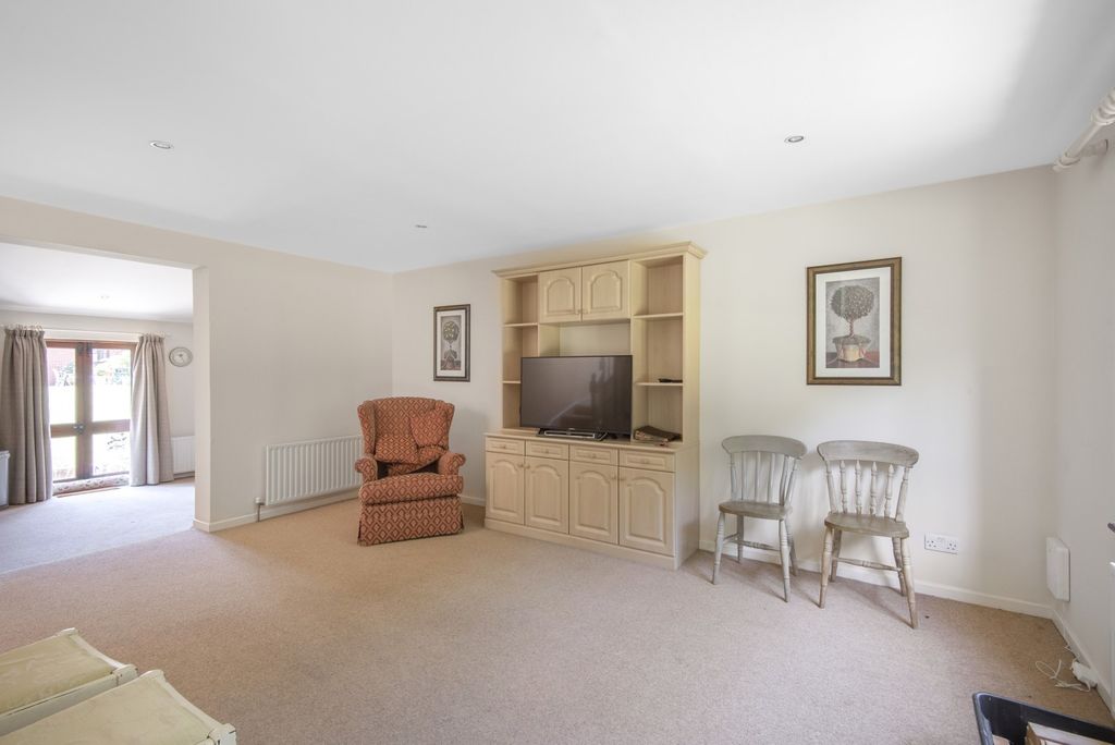Property photo 2 of 13 2