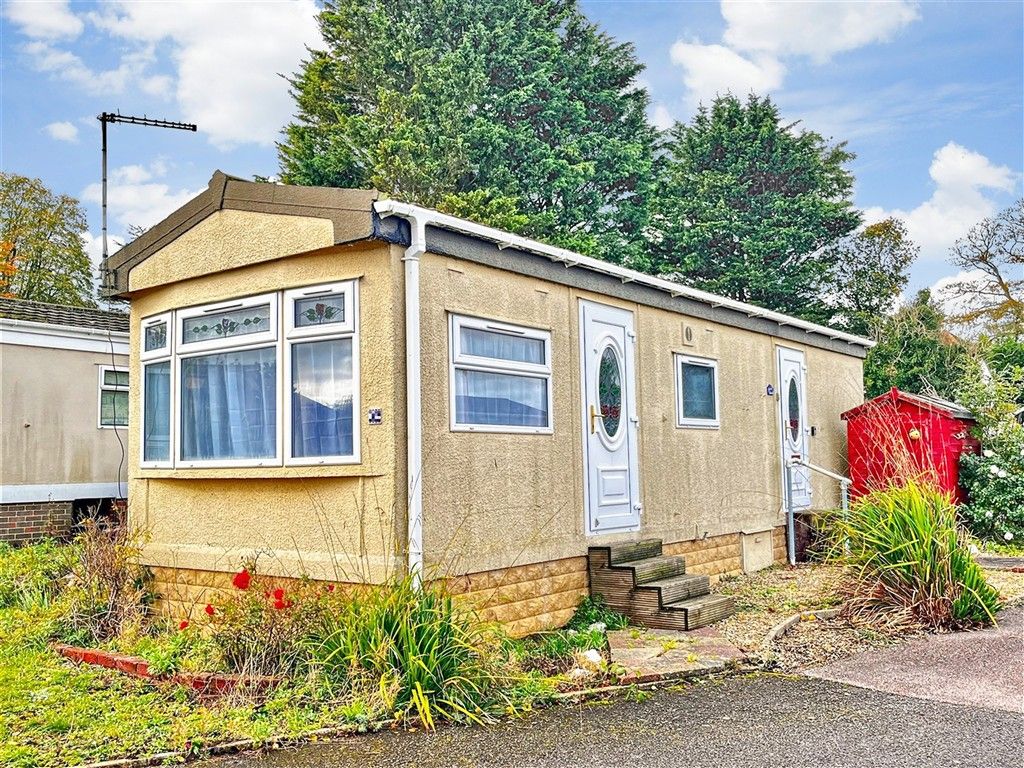 Property photo 3 of 8 Front.