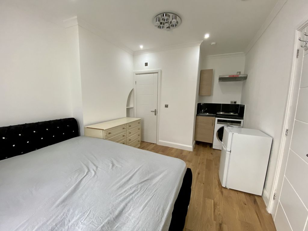 Property photo 1 of 4 Studio Room
