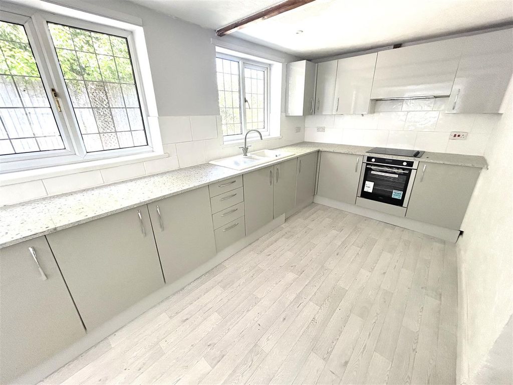 Property photo 2 of 17 Img_6239.Jpg