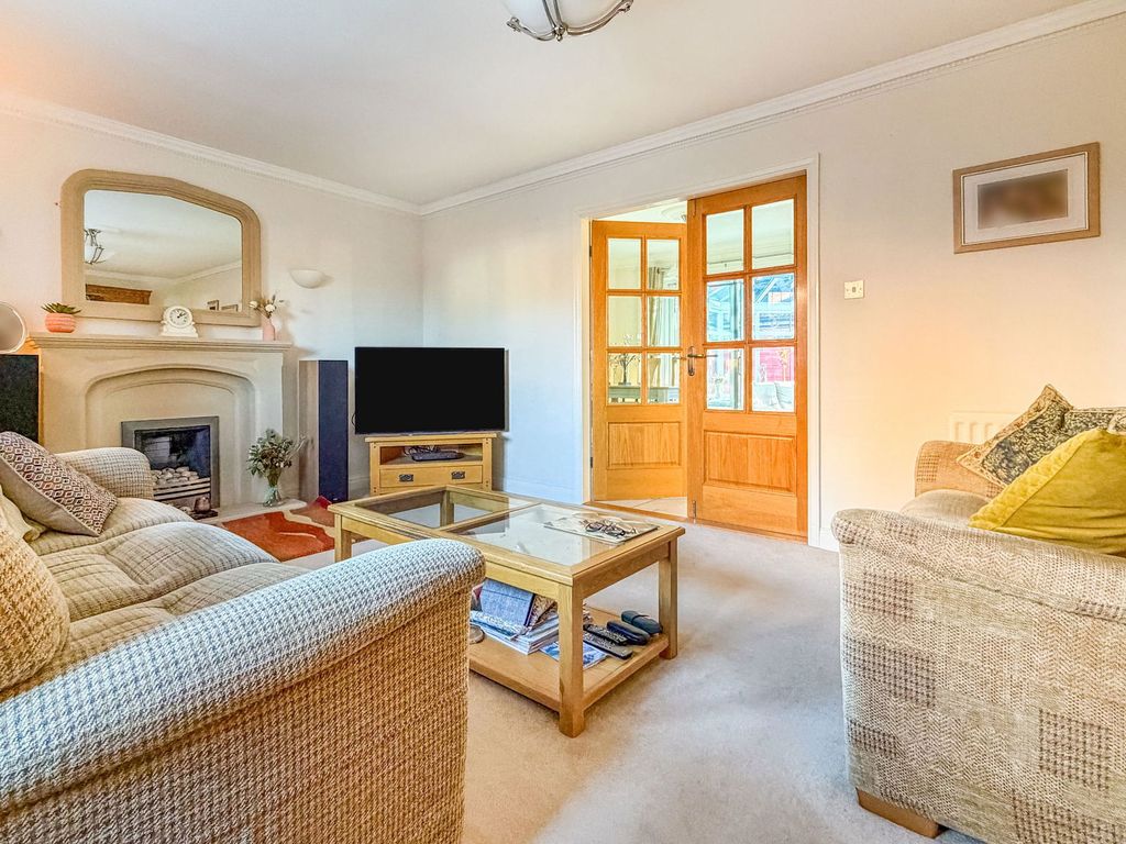 Property photo 2 of 22