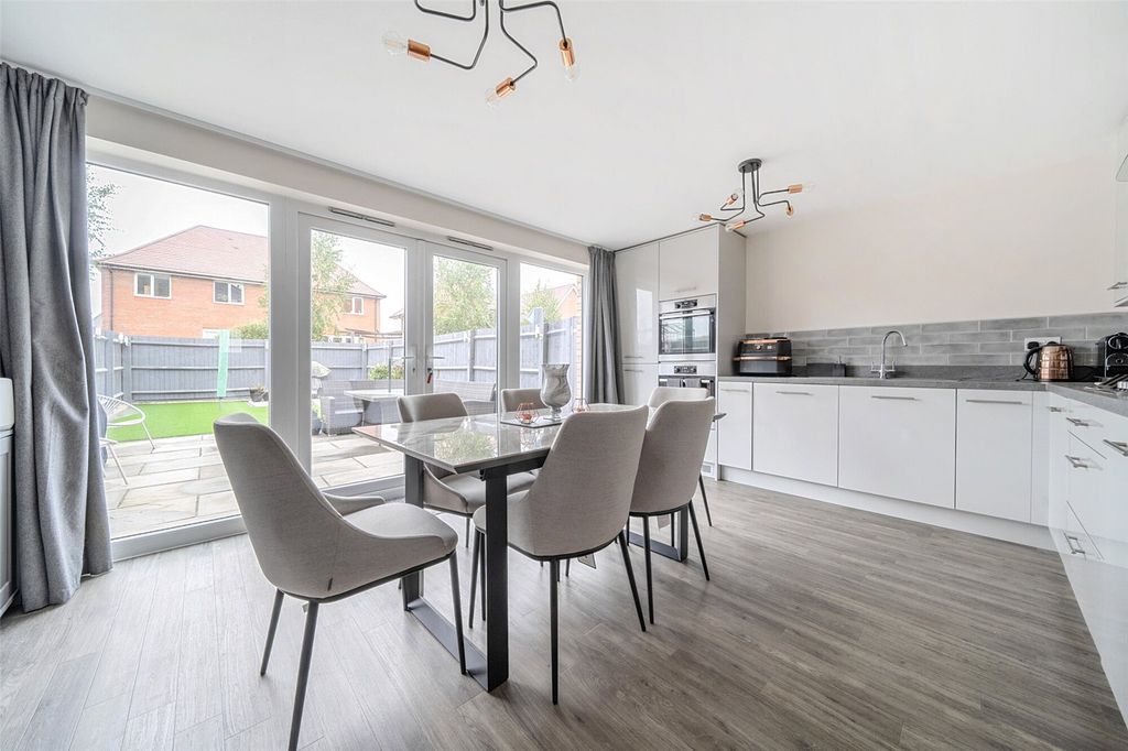 Property photo 1 of 20 Dining Area