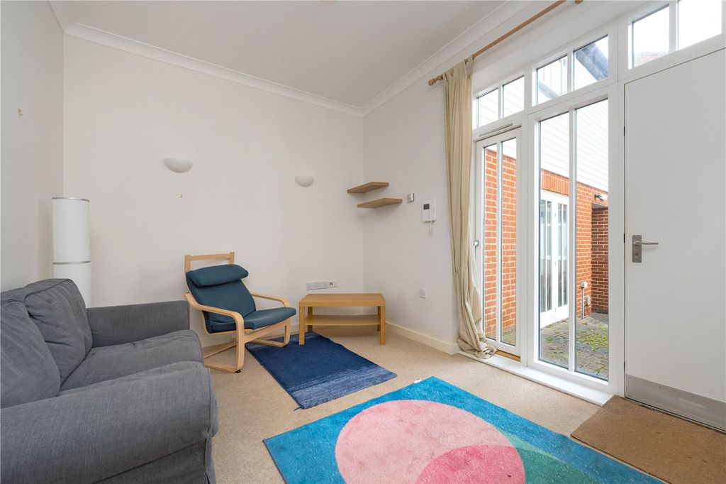 Property photo 3 of 17 Picture No. 04