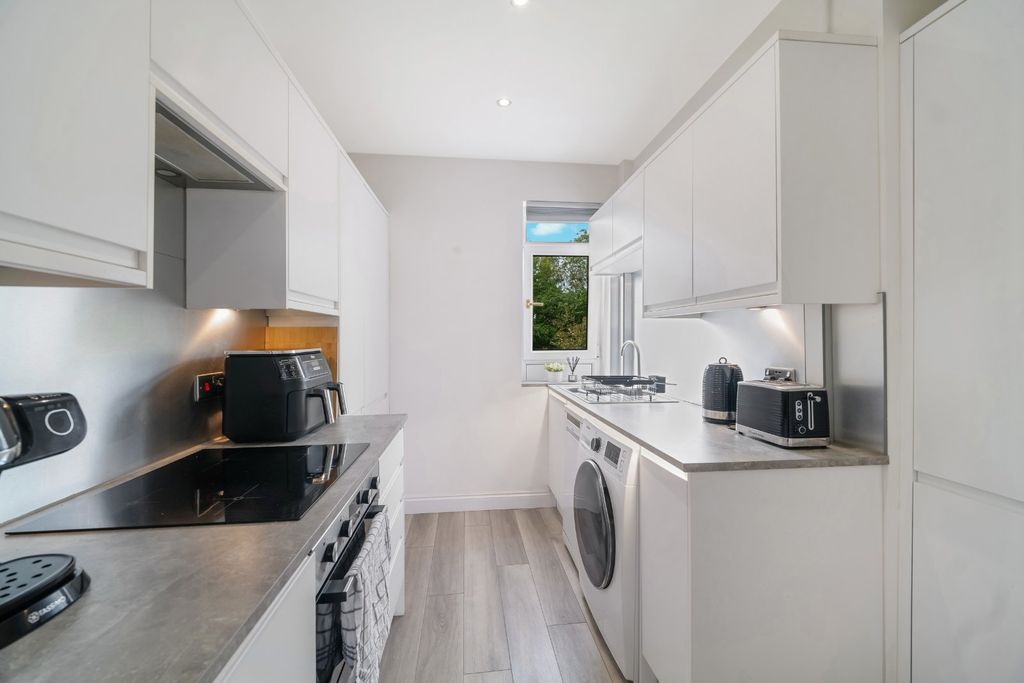 Property photo 3 of 13 Kitchen