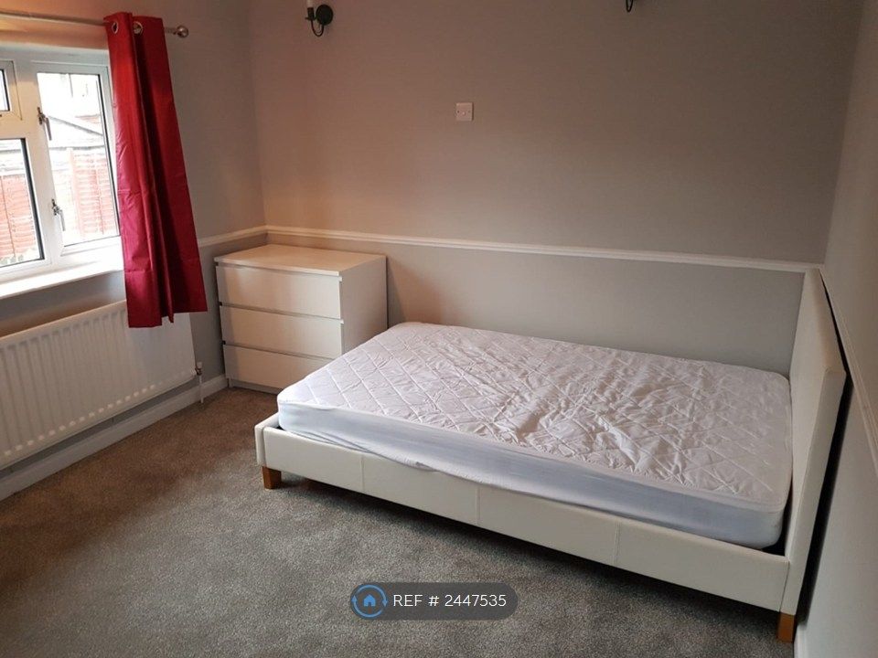 Property photo 3 of 13