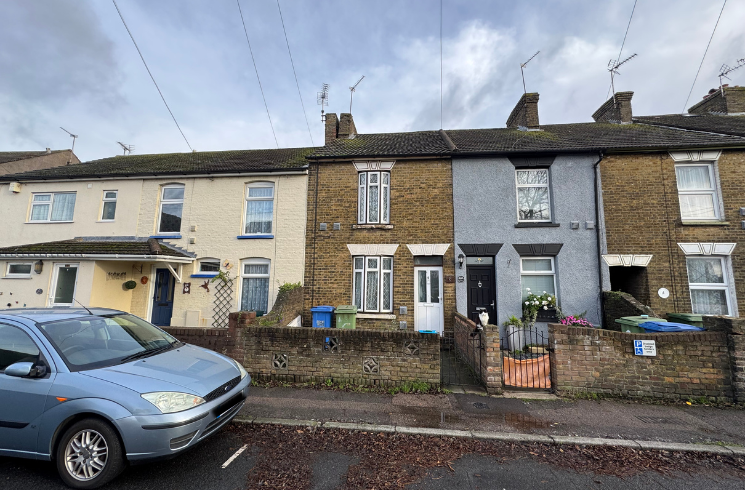 Property photo 1 of 5