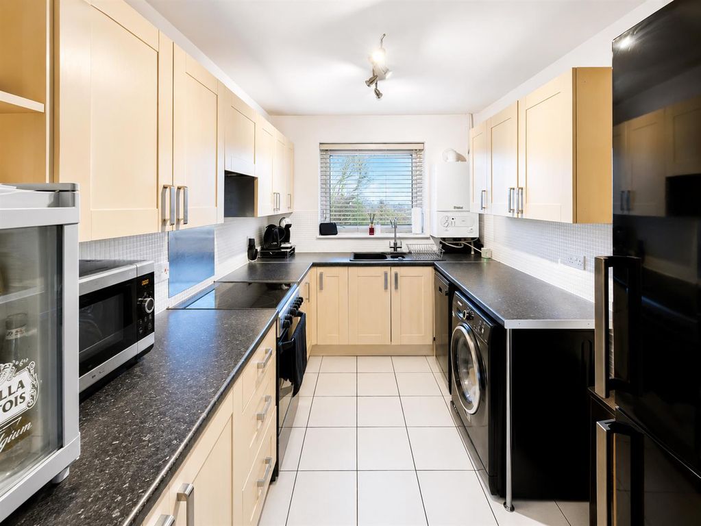 Property photo 3 of 12 5.Png
