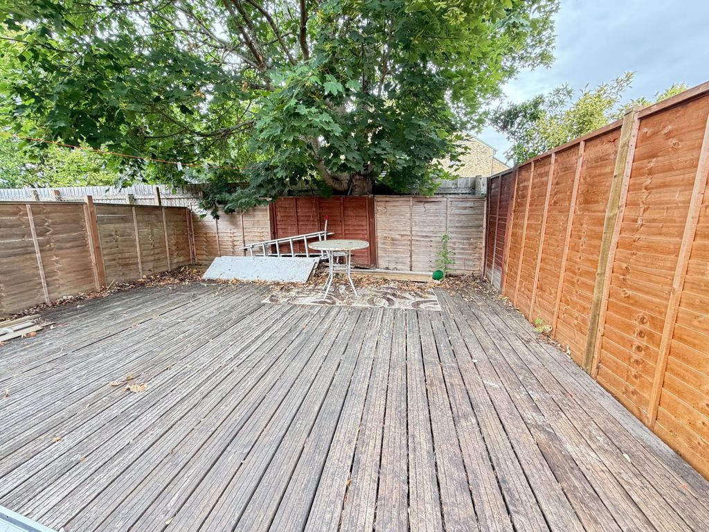 Property photo 2 of 22