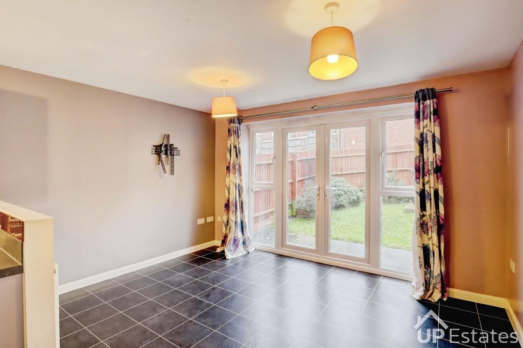 Property photo 2 of 19 Kitchen/ Diner