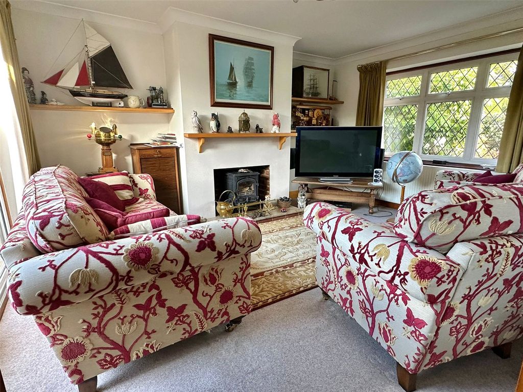 Property photo 3 of 22 Picture No. 06