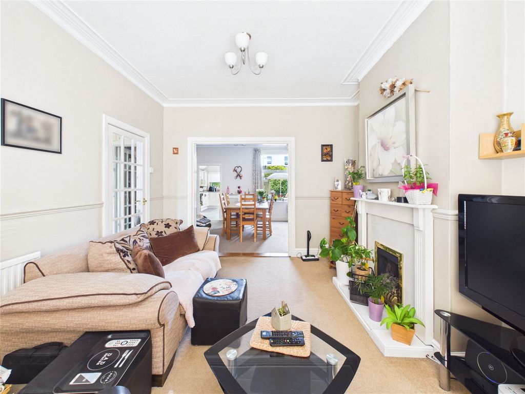 Property photo 2 of 12 Picture No. 04