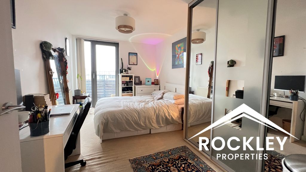 Property photo 3 of 26