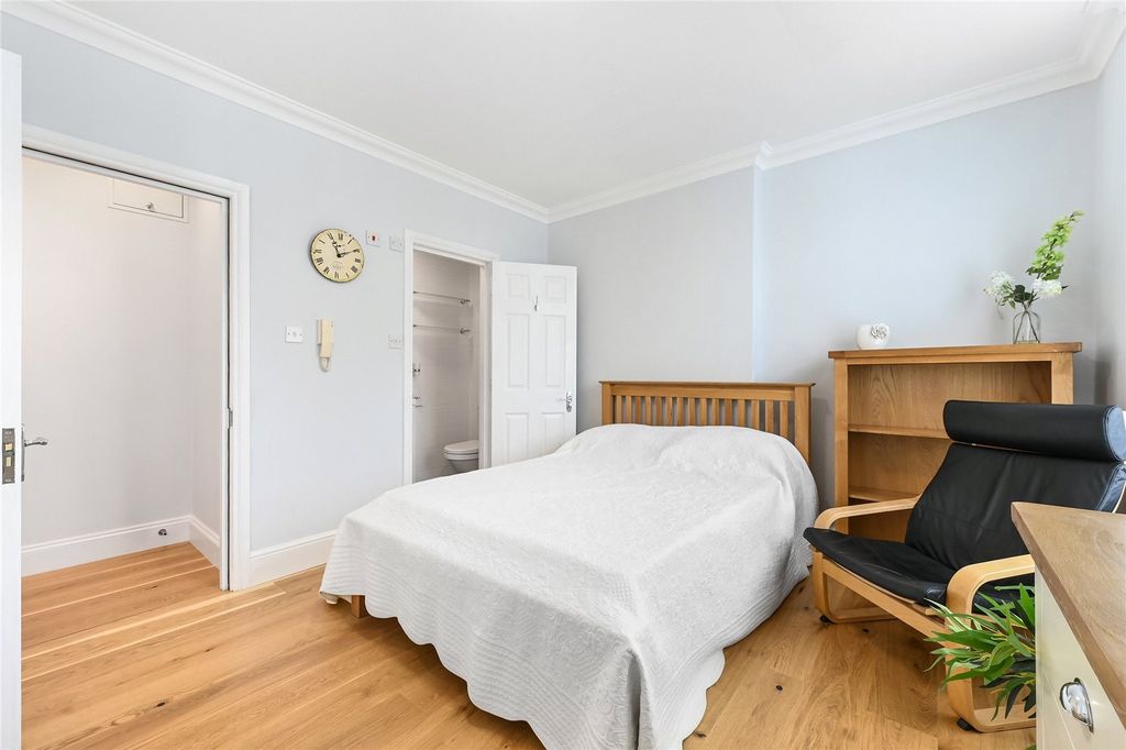 Property photo 1 of 7 Picture No. 16