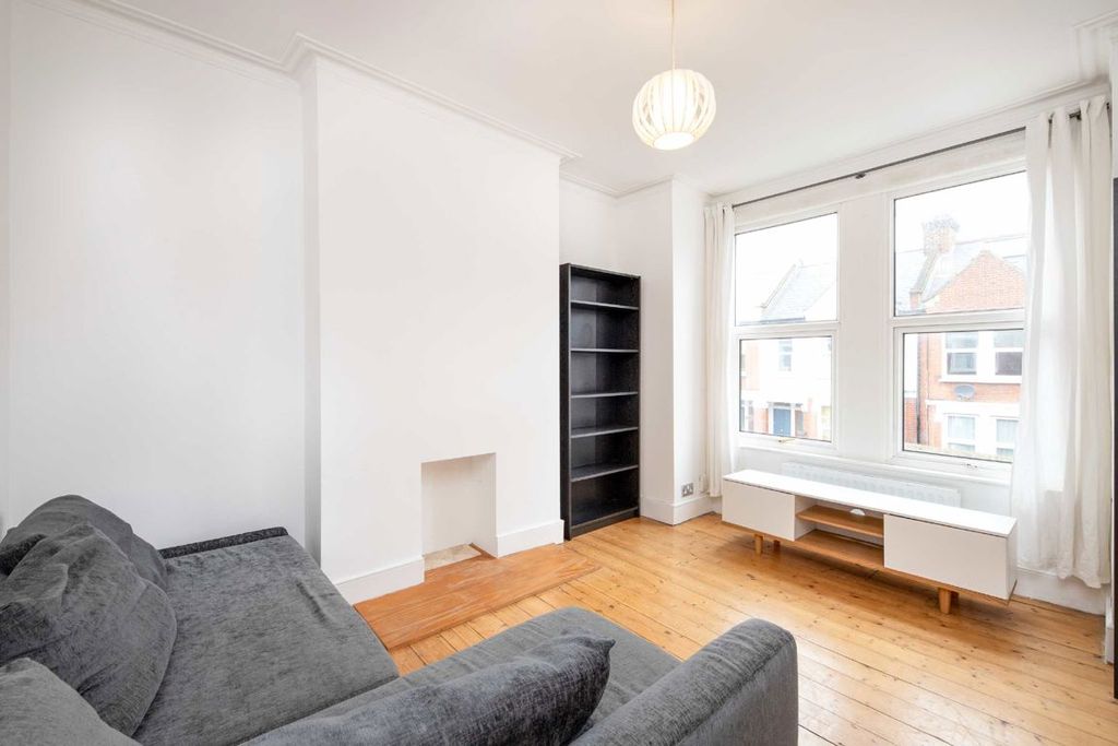 Property photo 2 of 5