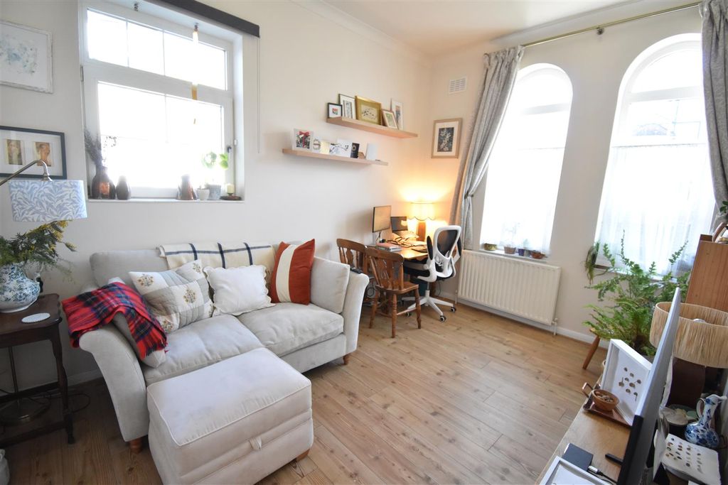 Property photo 2 of 5 Dsc_3144.Jpg