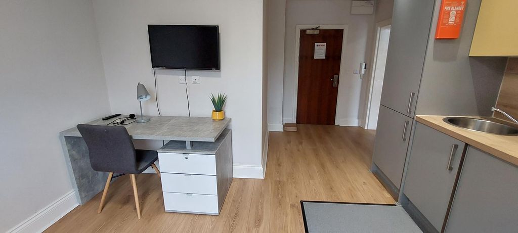 Property photo 3 of 7 Property Photo