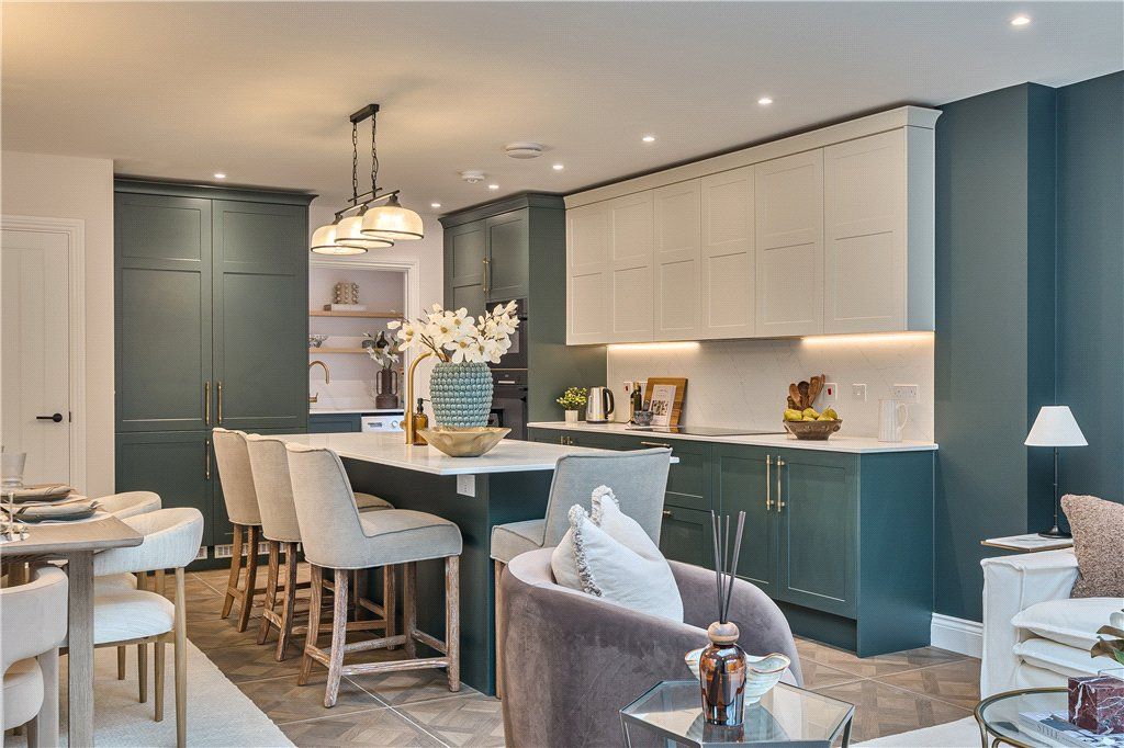 Property photo 3 of 16 Sh Kitchen