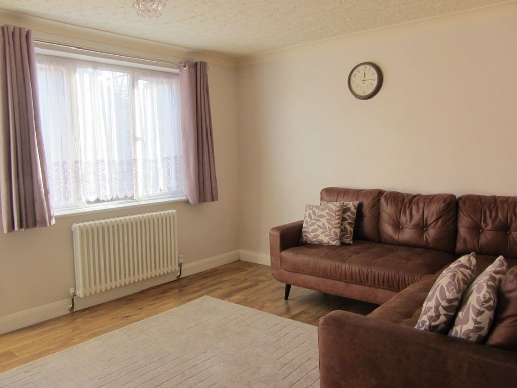 Property photo 3 of 23