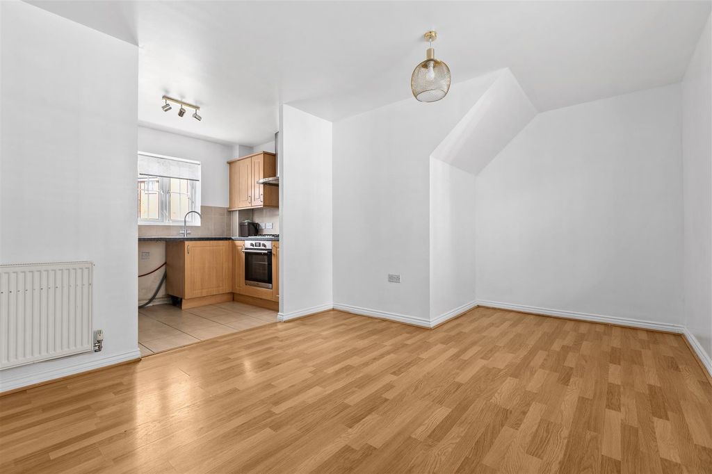 Property photo 2 of 15 Open Plan Living