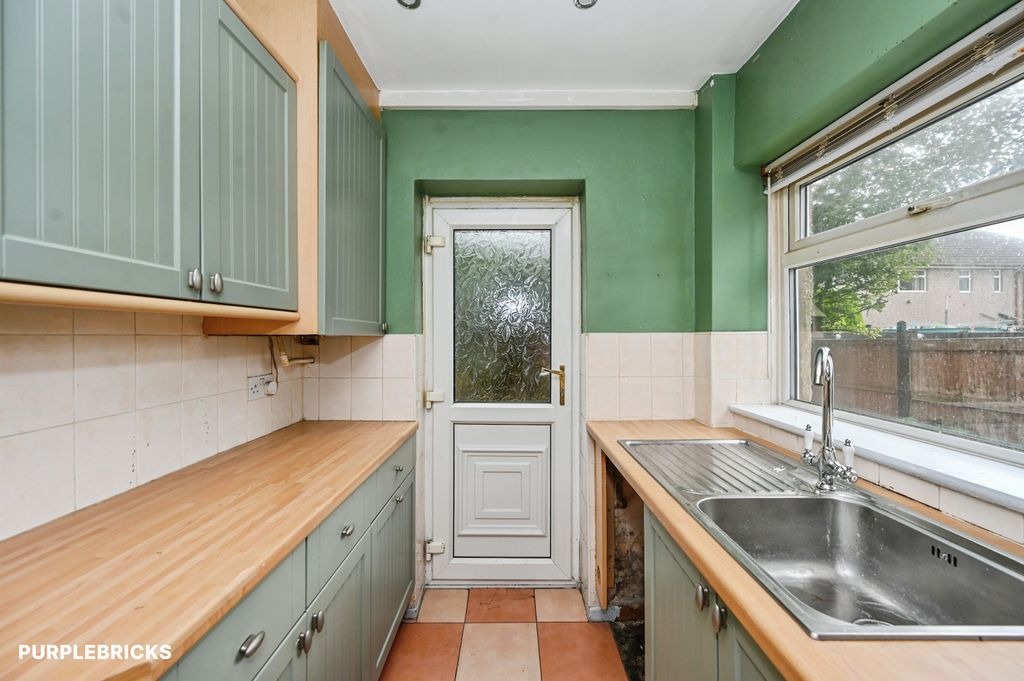 Property photo 3 of 24