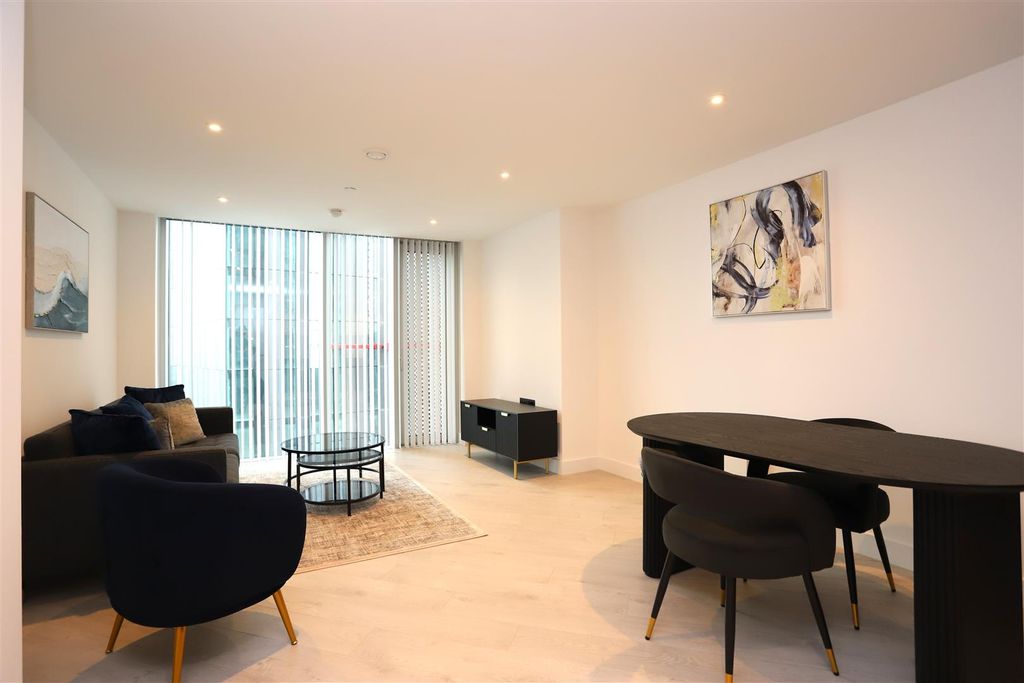 Property photo 3 of 26