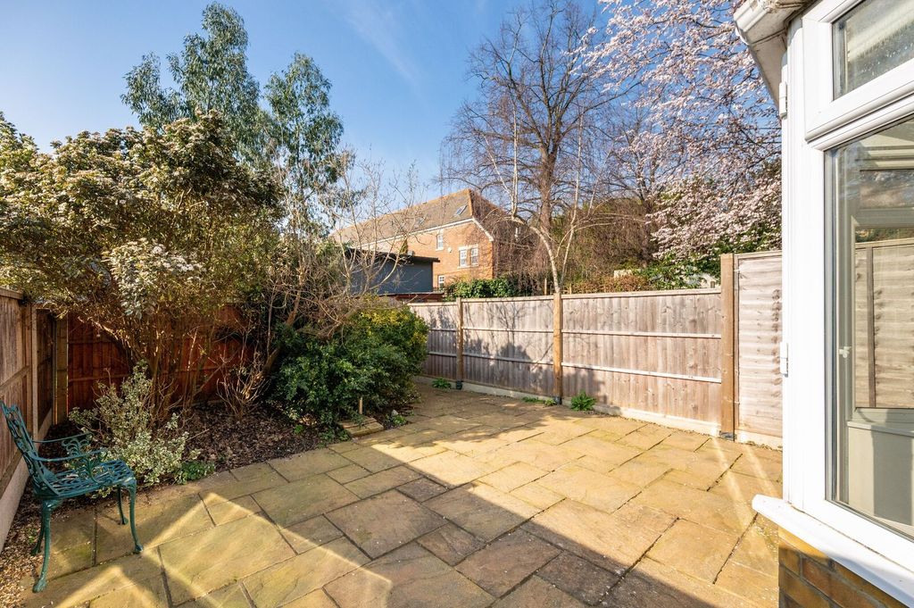 Property photo 3 of 11