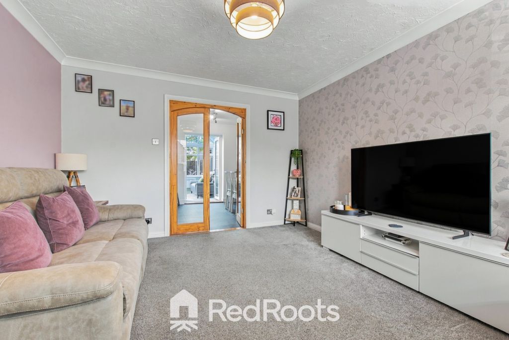 Property photo 2 of 32 5538772