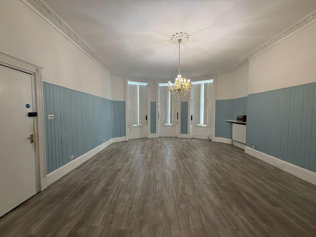 Property photo 1 of 7 662.Jpg