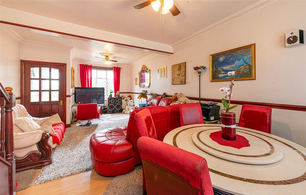 Property photo 2 of 13 Picture No. 04