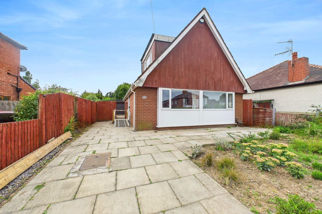 Property photo 1 of 15 Front