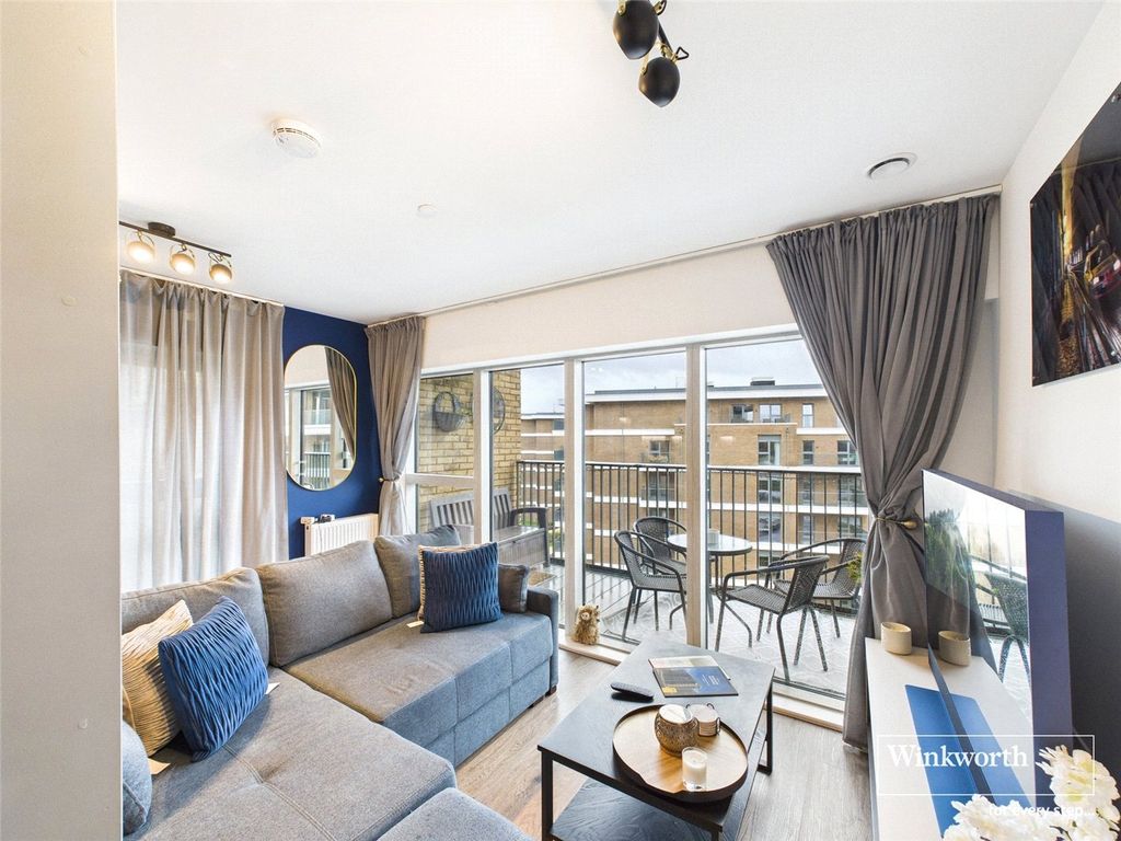 Property photo 3 of 22 Picture No. 18