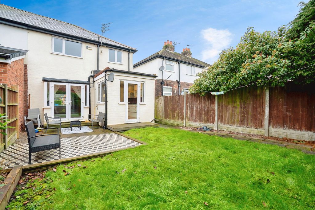 Property photo 3 of 32