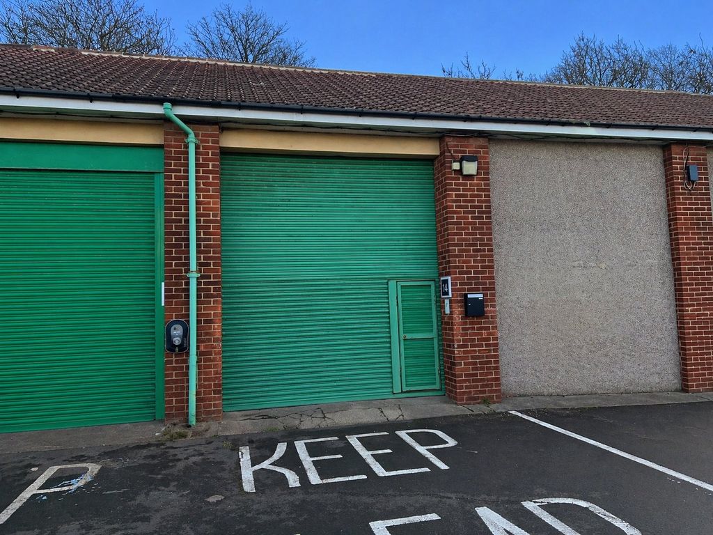 Property photo 1 of 3 Picture No. 02