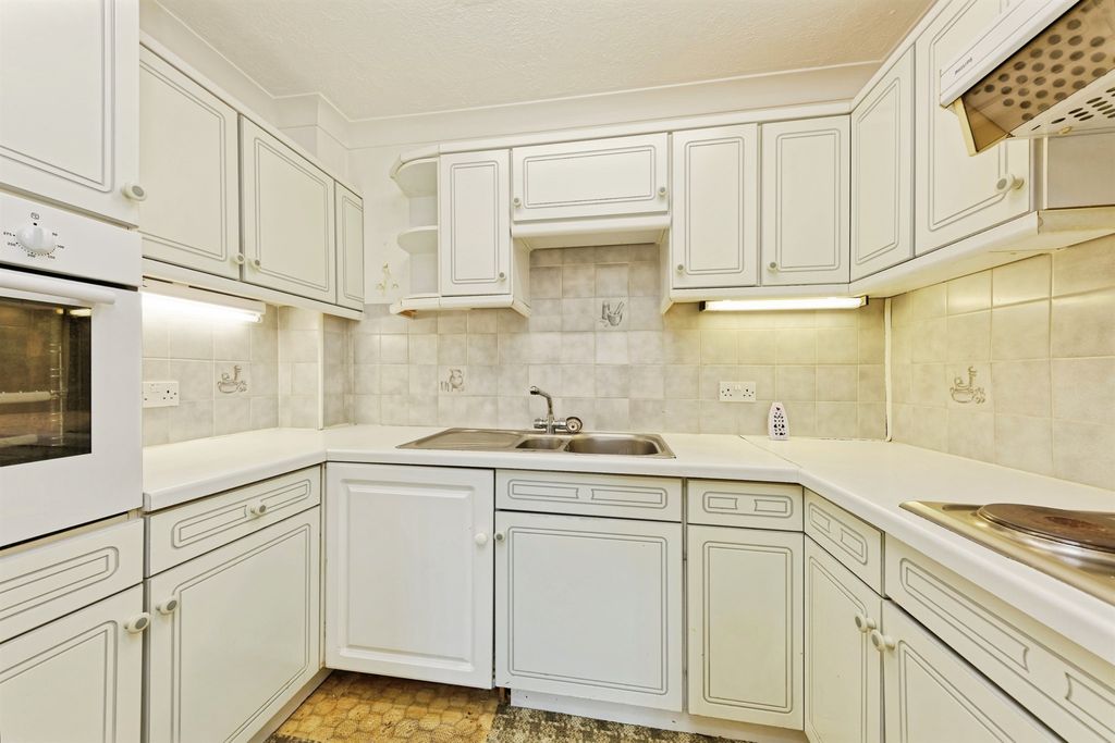 Property photo 3 of 9