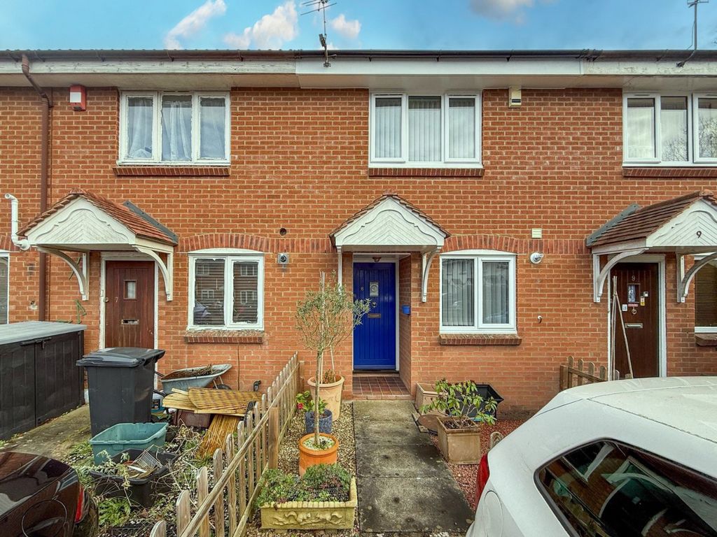 Property photo 1 of 11 4871261