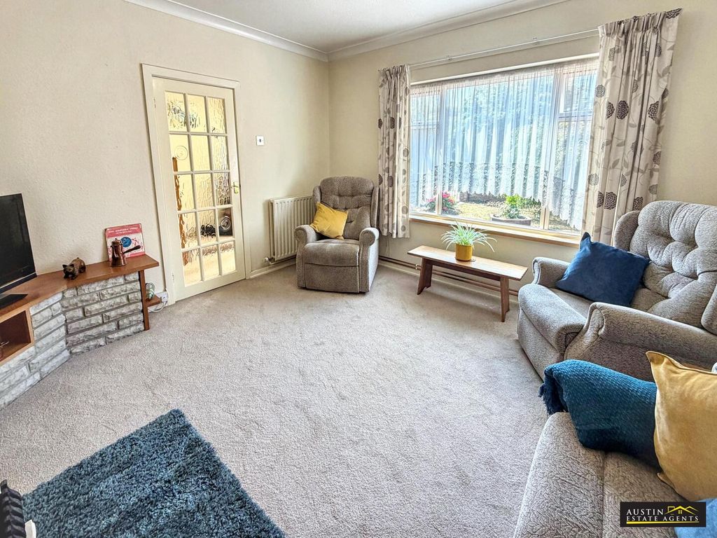Property photo 2 of 15 Living Room