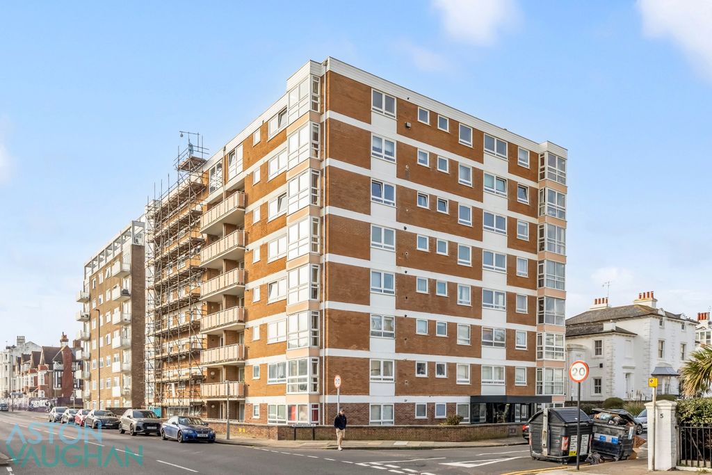 Property photo 1 of 15 4992360