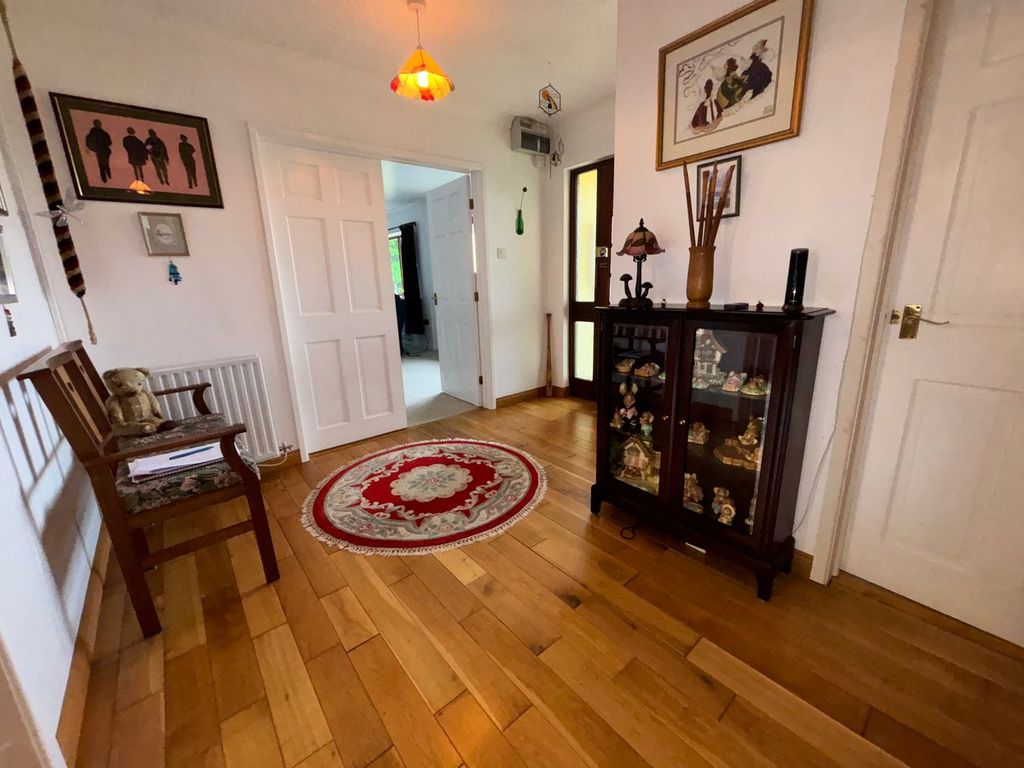 Property photo 2 of 37