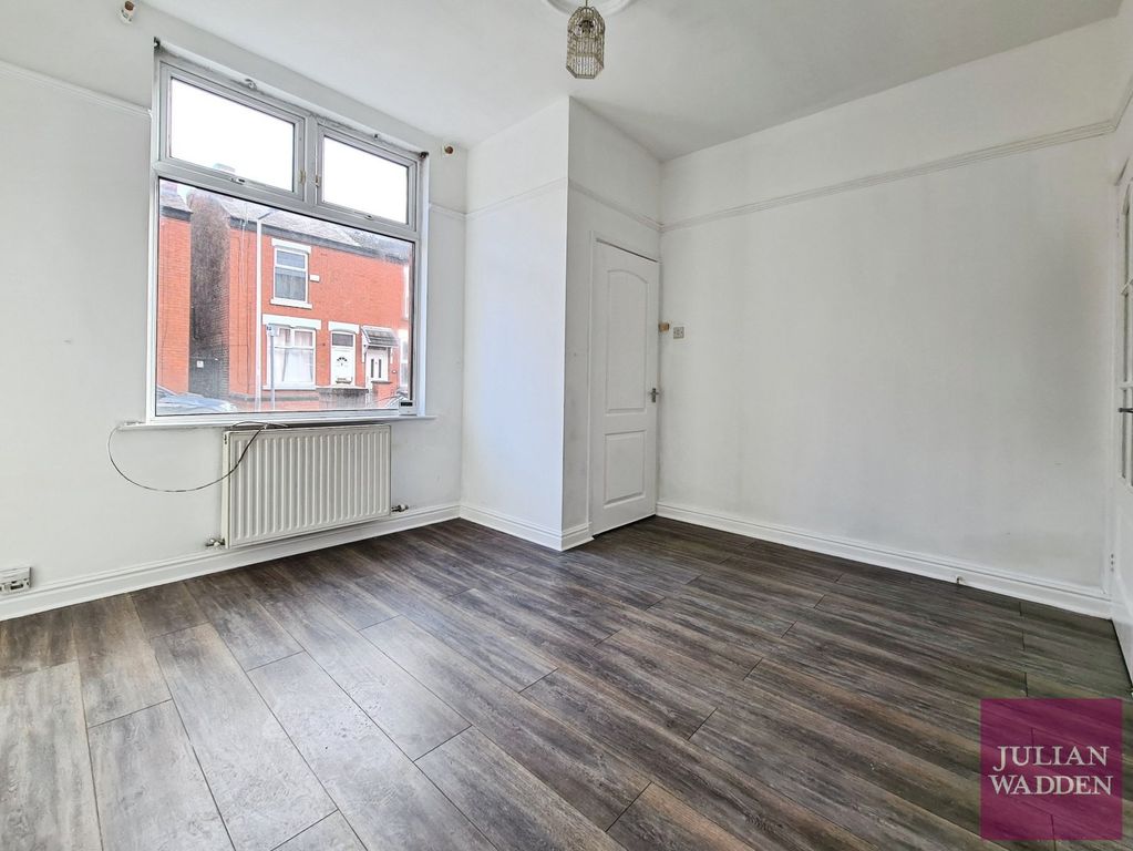 Property photo 3 of 15 Picture No. 21