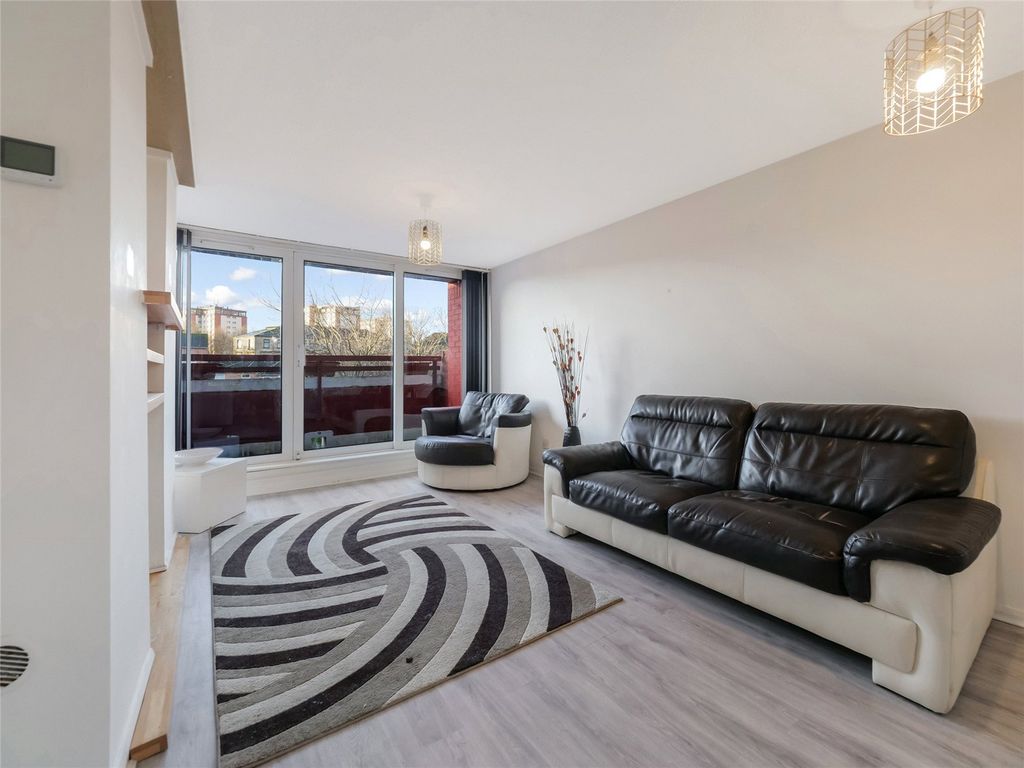 Property photo 2 of 13 2