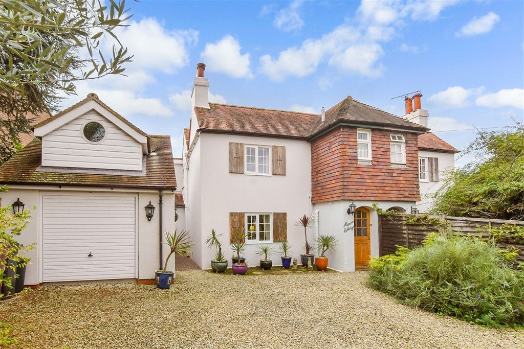 Property photo 1 of 17 External (Brochure)