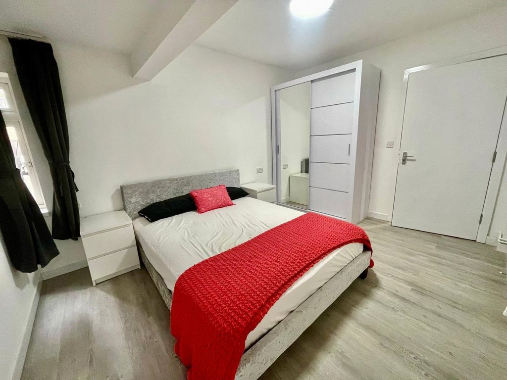 Property photo 1 of 10 Picture No. 02