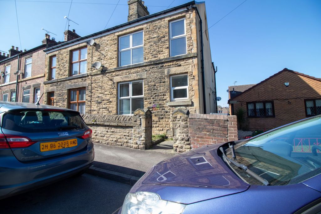 Property photo 2 of 10
