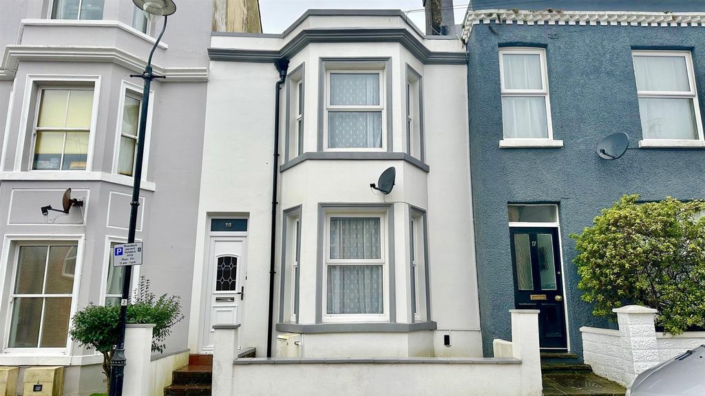 Property photo 1 of 33
