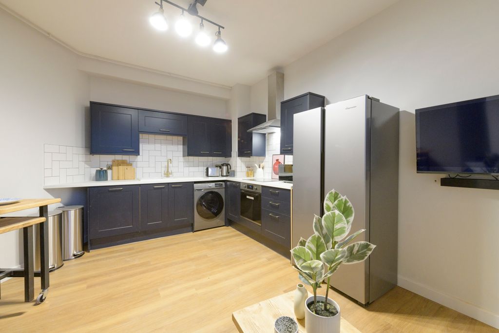 Property photo 3 of 4 Photo 2