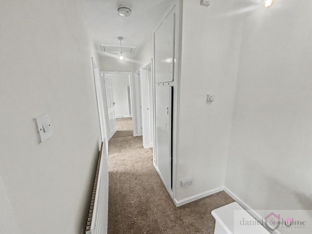 Property photo 3 of 16 Img_9250
