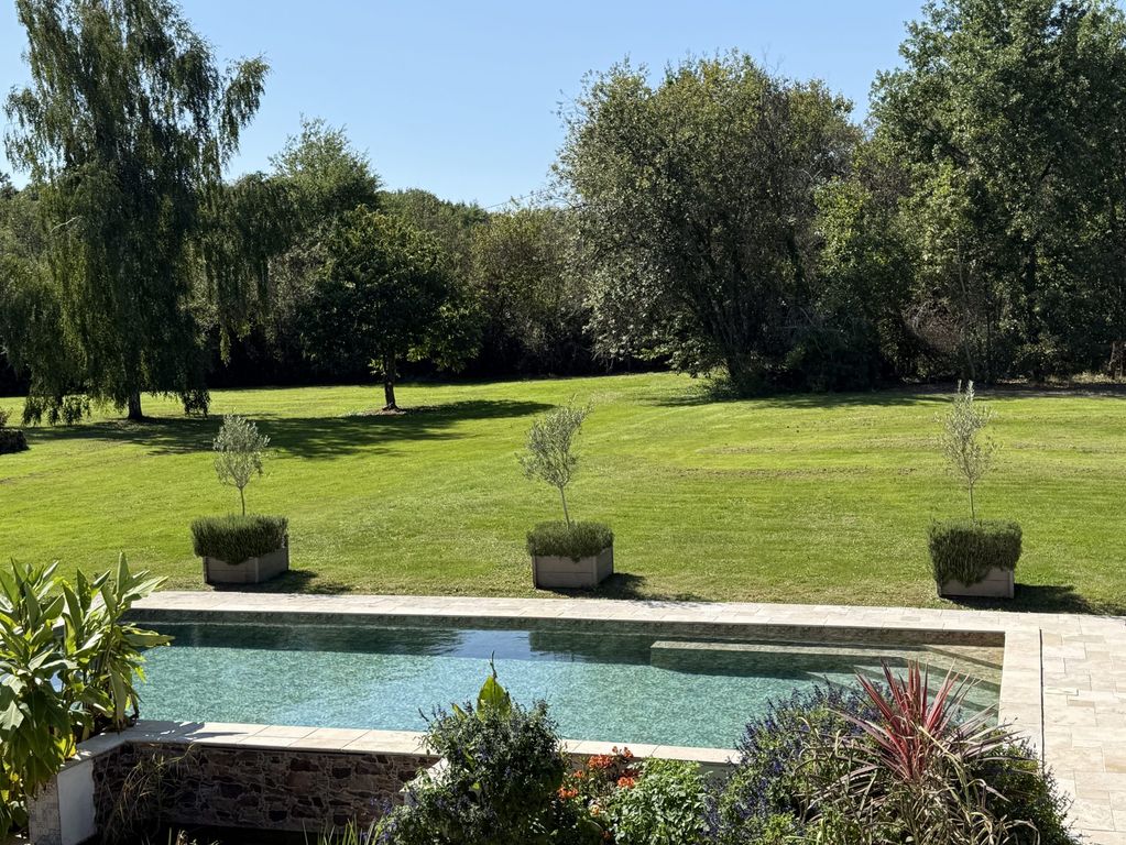 Property photo 2 of 50