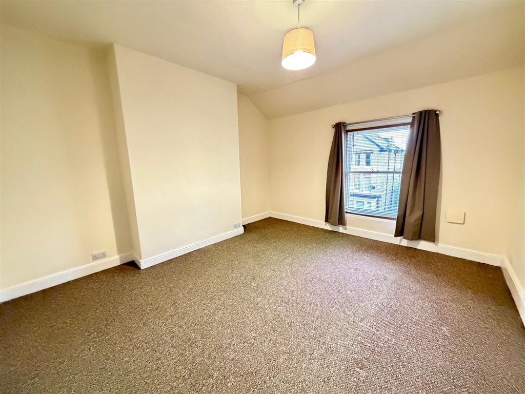 Property photo 2 of 6 5.Jpg