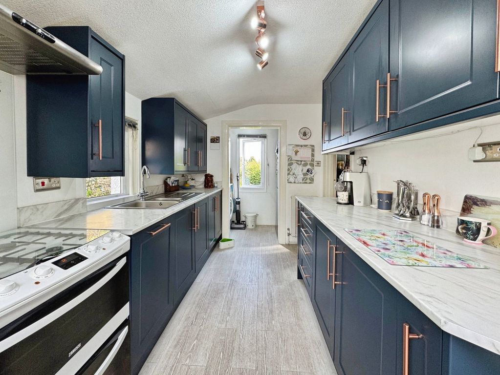 Property photo 3 of 48