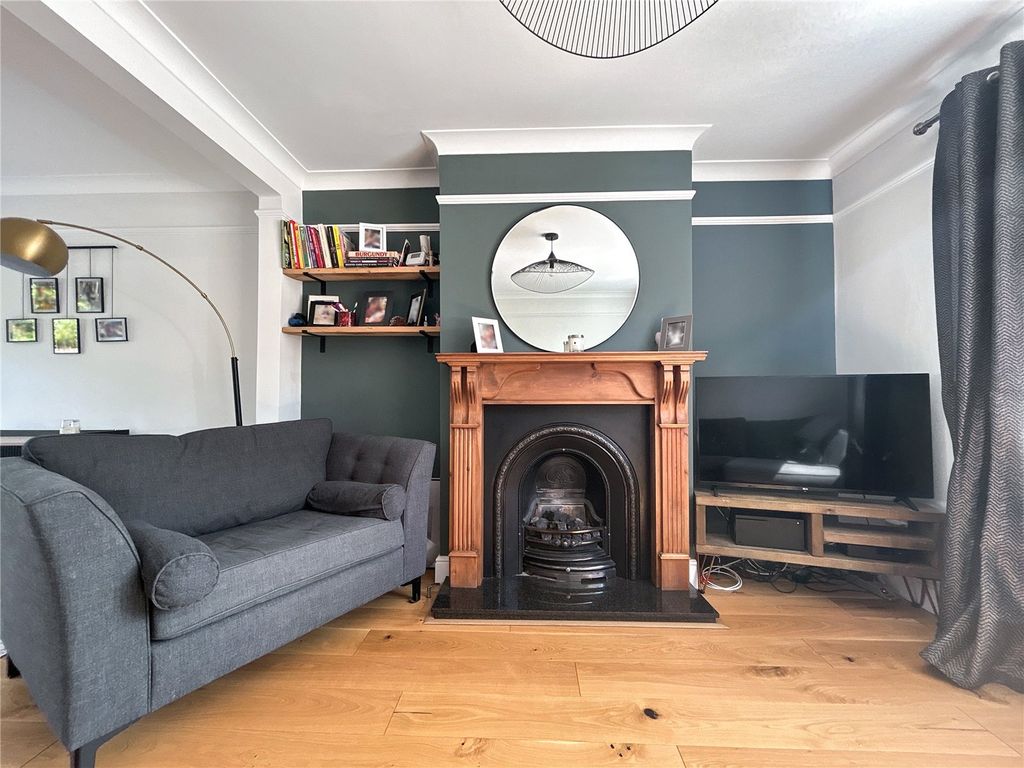 Property photo 3 of 34 Picture No. 63